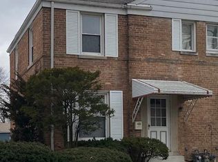 3512 Oak Ave, Brookfield, IL 60513