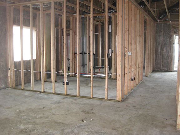 5th image of 9606 E Heroy Ave