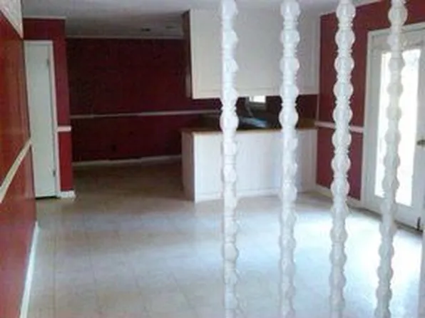 111 Weaver Rd, Warner Robins, GA 31093