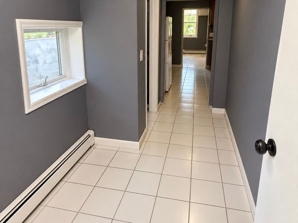 6 Belle Ct #6D
