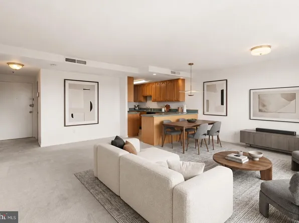 4600 Duke St APT 408, Alexandria, VA 22304