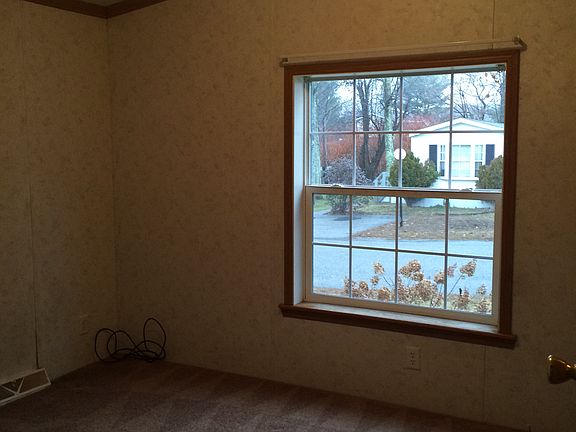 5th image of 78 Ryefield Dr