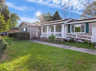 8618 Vistavia Rd, North Charleston, SC 29406