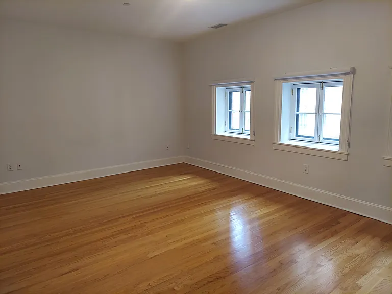 1519 Spruce St #4 — Photo 9