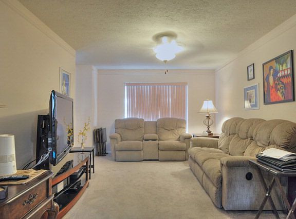 4th image of 102 Cynthia Dr