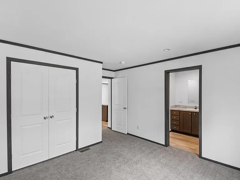 215 N McKay Ave — Photo 14