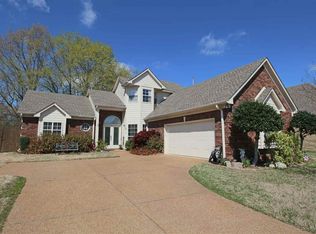 1385 Rain Lake Ln W, Collierville, TN 38017