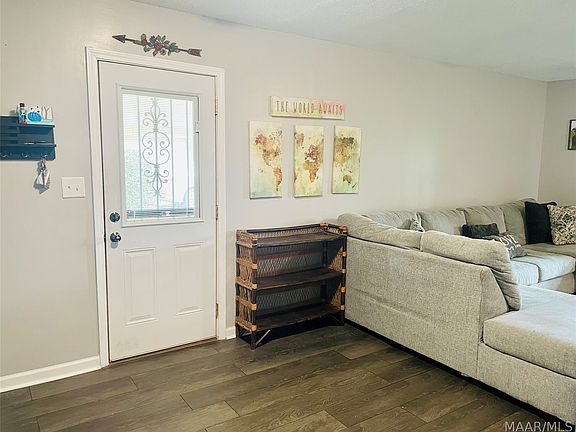 5th image of 365 W Rutgers Loop