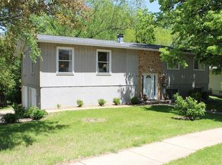 2136 Northgate Dr NE, Cedar Rapids, IA 52402