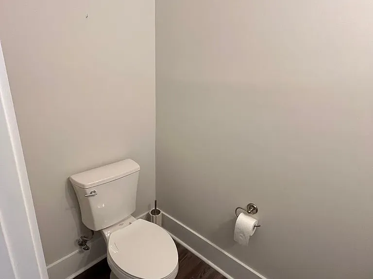 7404 Springwater Dr — Photo 13
