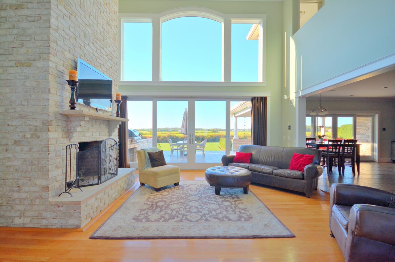  Living Room with Views & Fireplace
