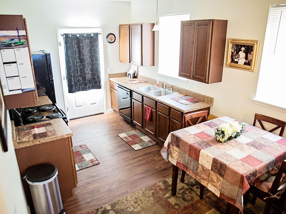 2nd image of 4510 Gators Way #6