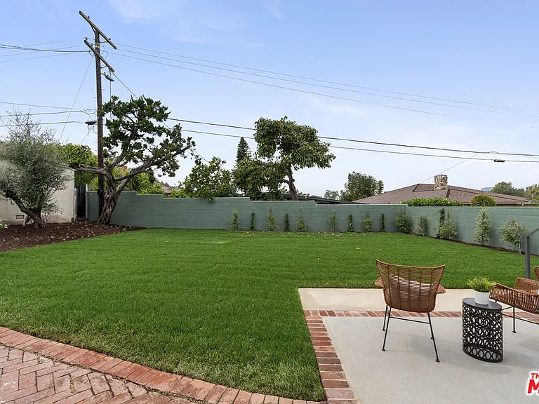3815 S Cochran Ave — Photo 8