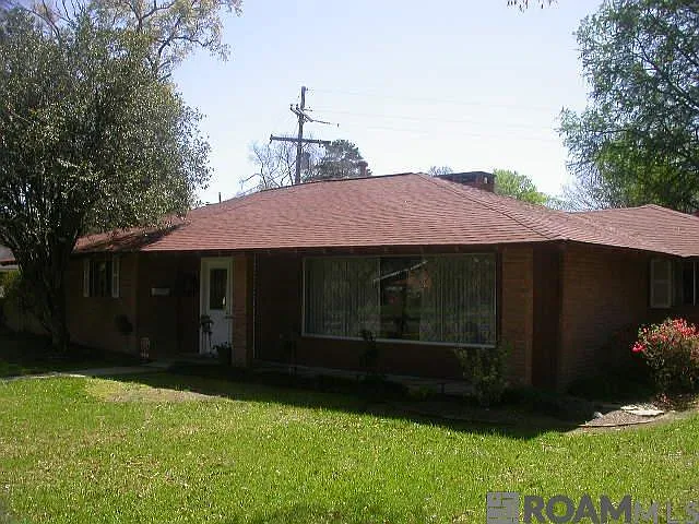 10432 Goodwood Blvd — Photo 2