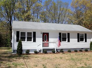 9726 Graves Rd, South Chesterfield, VA 23803