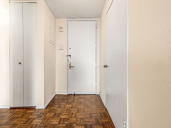 5th image of 112-01 Queens Blvd #21A