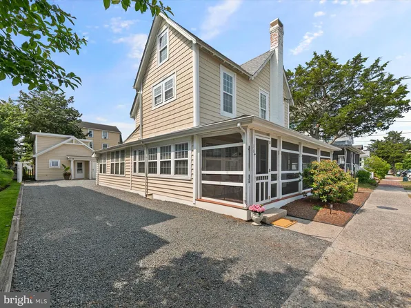 16 Delaware Ave, Rehoboth Beach, DE 19971