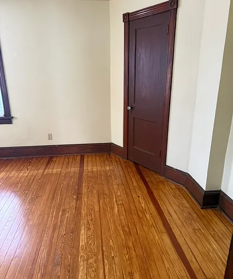 1st Bedroom, closet view.