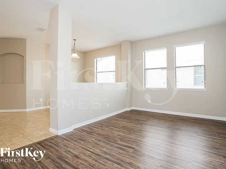 3086 Pointe Place Ave — Photo 3