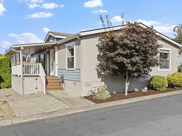 12450 SW Fischer Rd, Portland, OR 97224