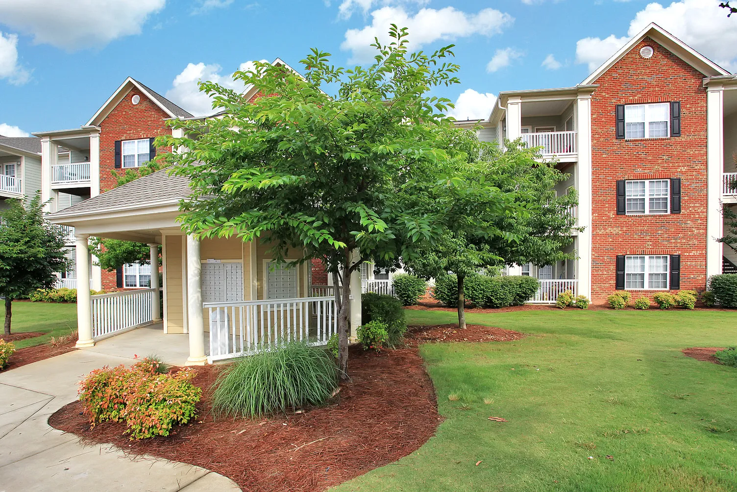 Rocky Creek Apartments — Photo 4