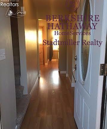 3rd image of 3813 Matthes Ave