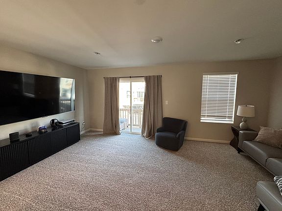 4th image of 1039 Briar Glen Ct
