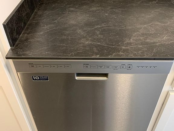 3rd image of 11850 Edgewater Dr APT 515