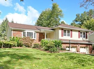 61 Fern Pl, Paramus, NJ 07652