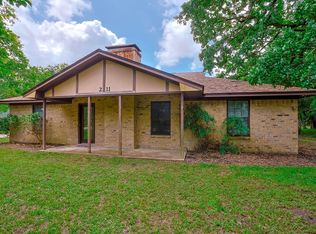 211 Brantley Ln, Magnolia, TX 77354