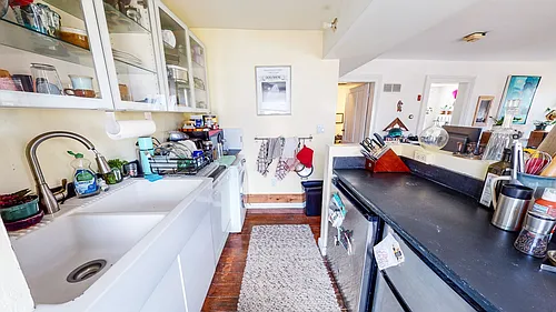 934 State St #4 Photo 1