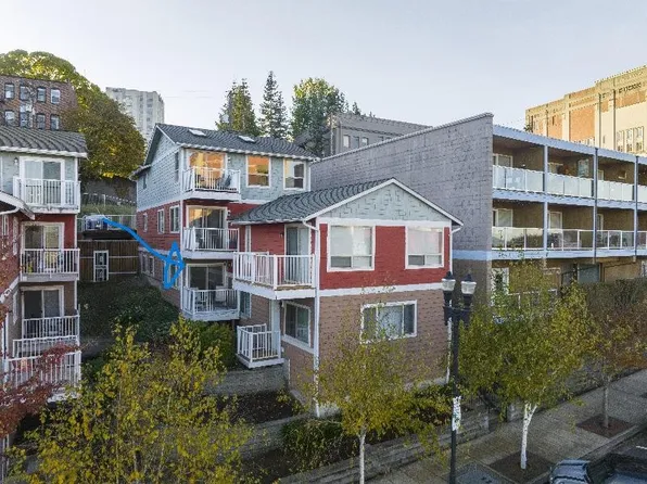 216 Broadway APT 3, Tacoma, WA 98402