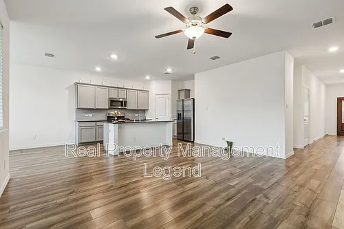 3803 Thomas Plains Dr Photo 1