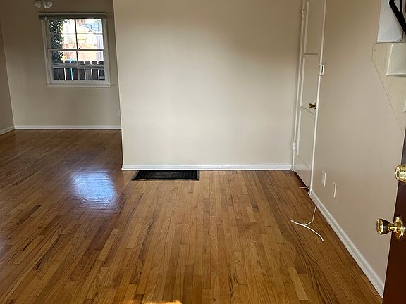 4th image of 2215 10th St #2215
