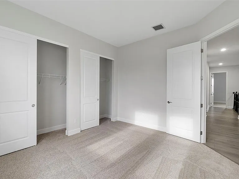 5223 Liberty Ln — Photo 33