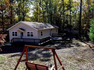 428 Lake Dr, Nesquehoning, PA 18240