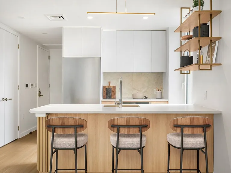 1042 Atlantic Ave #6B — Photo 6