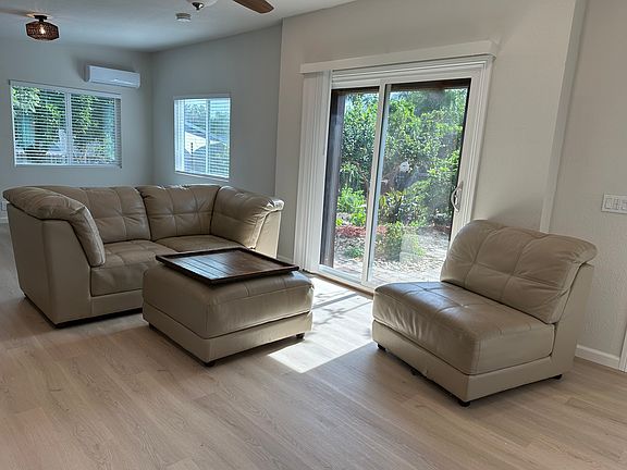 3rd image of 1646 Palomino Ln #Adu