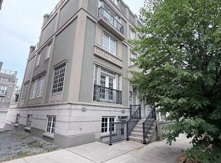 28 Upper Duke Cres, Markham, ON L6G0C3