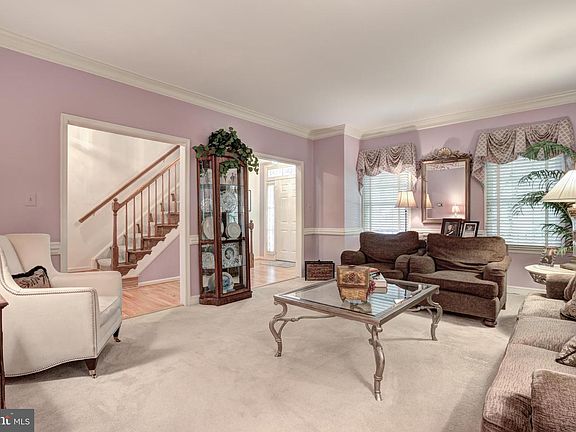 5th image of 3723 Jenny Lynne Ln