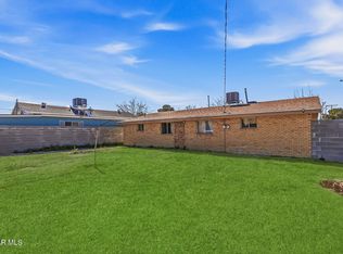 501 S 8th St, Anthony, TX 79821