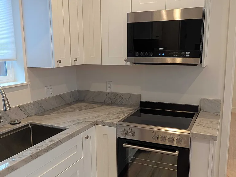 1725 Spur Ridge Ln #A — Photo 6