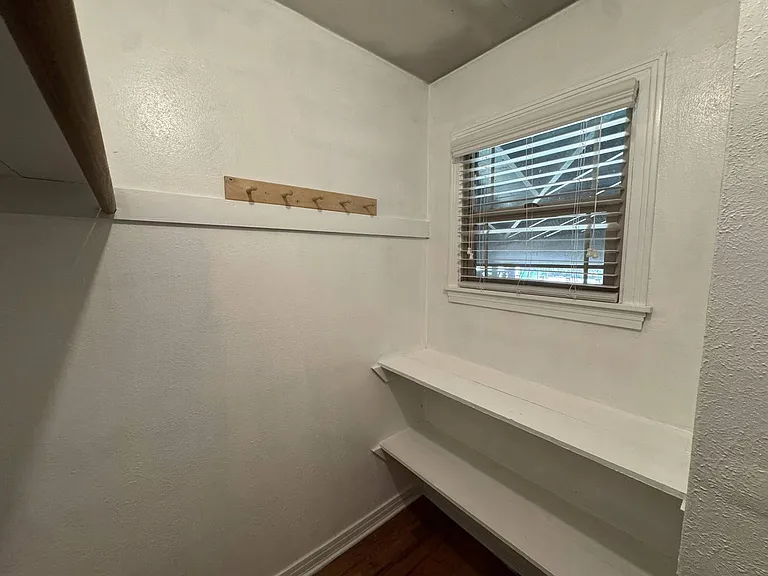 1801 Rose St — Photo 16