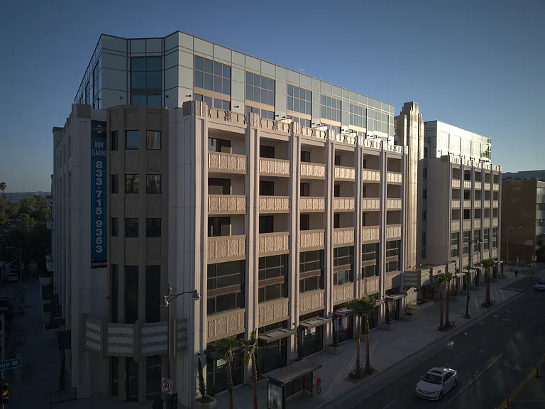 6 Story Mid-Rise with 56 Lofts (138 total units)