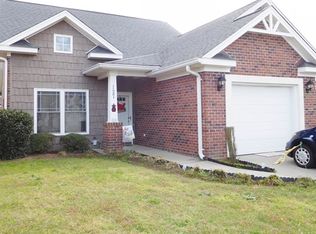 127 Savannah Cir N, Roanoke Rapids, NC 27870