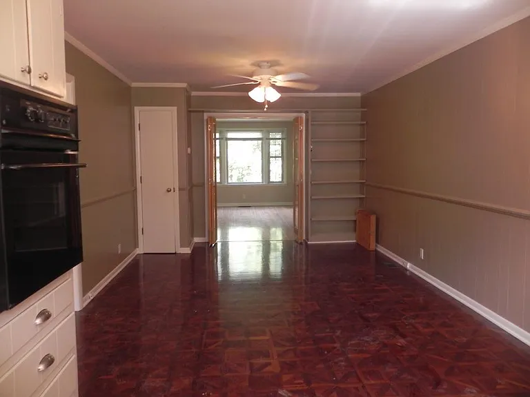 1725 Temple Ave — Photo 7
