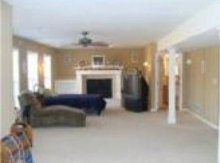 816 S Fox Ridge Dr, Raymore, MO 64083
