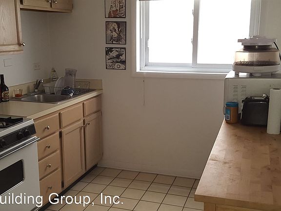 3rd image of 528 W Wellington Ave APT 301