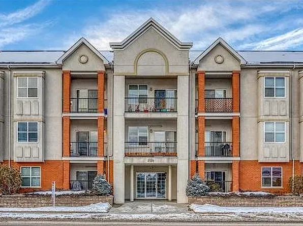 2134 Kensington Rd NW #201, Calgary, AB T2N 3R7