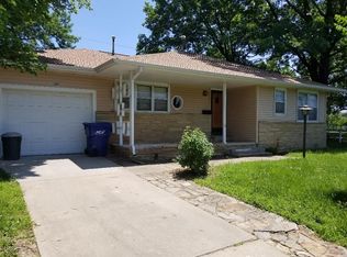 1209 S 1st St, El Dorado Springs, MO 64744
